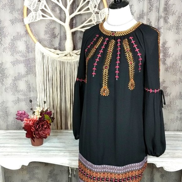 BEBE beaded and embroidered trim dress - Picture 3 of 15